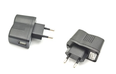 Cargador USB 5v 1a negro