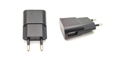 Cargador USB 5v 1a negro